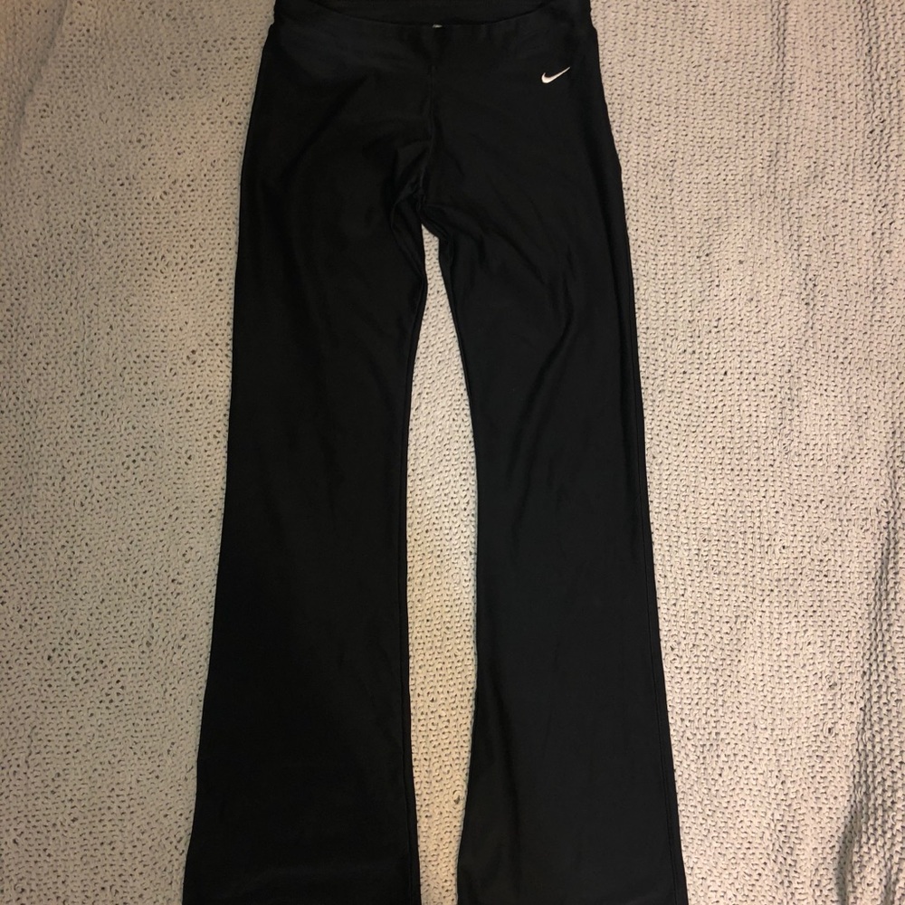 Nike yoga leggings
